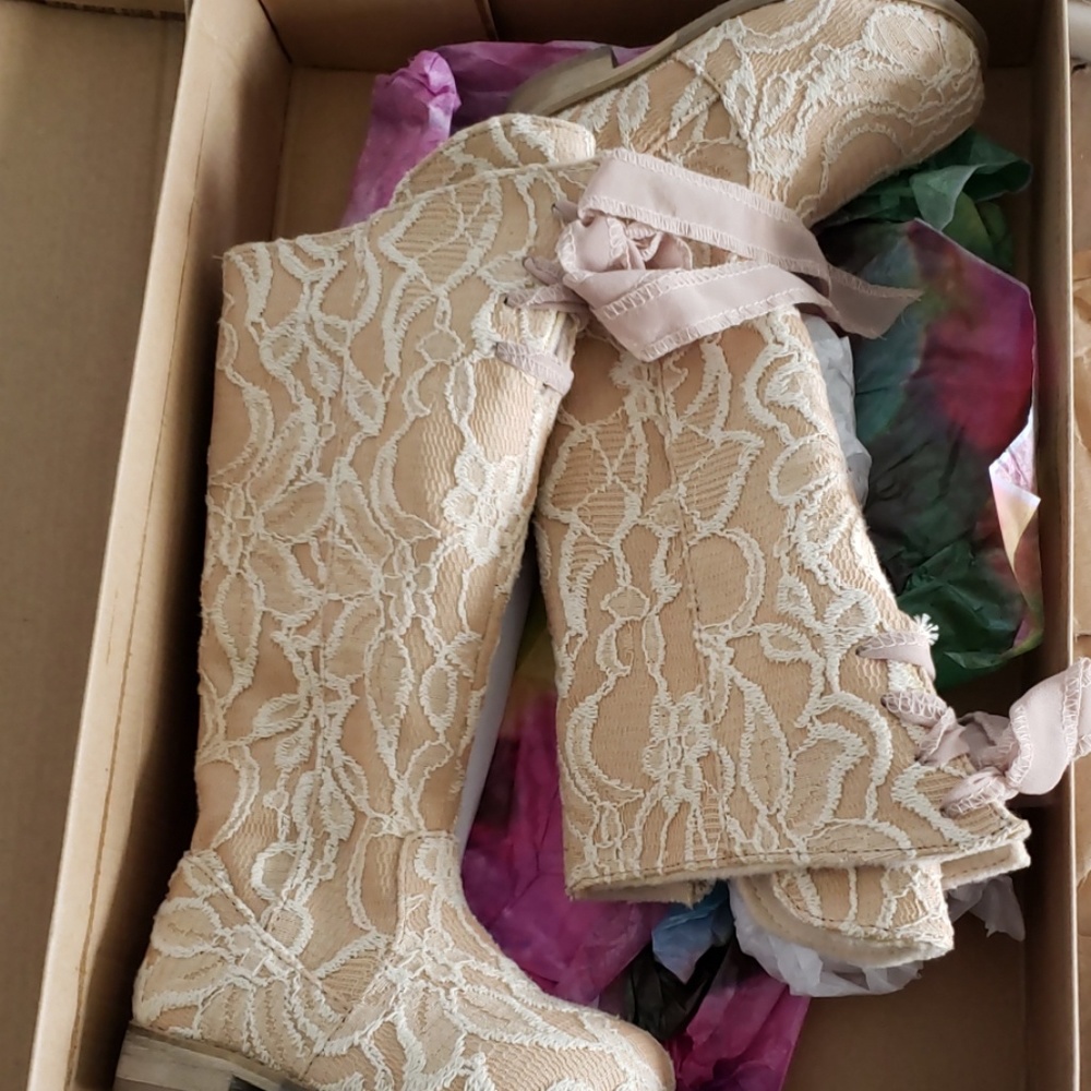 Joy folio lace beige toddler boots